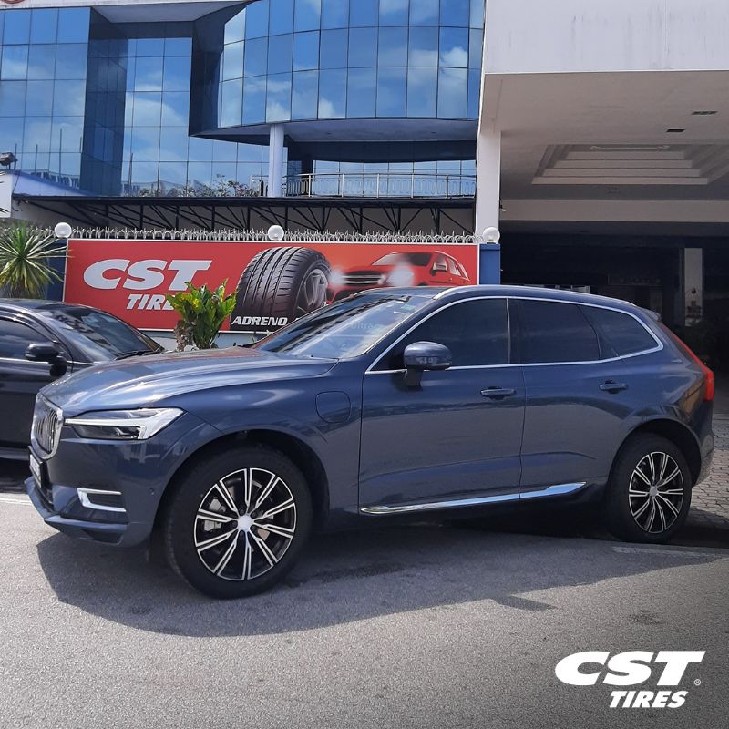 Volvo XC60 with CST Saleks EX1 Tires- (2)